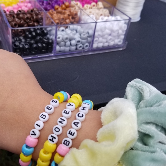 Jewelry - Vibes Honey Beachy Pony Bead Kandi VSCO Bracelet